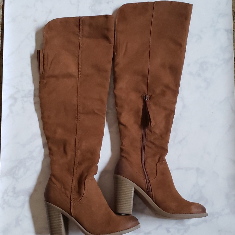 NWOT Cognac over the knee boots 7